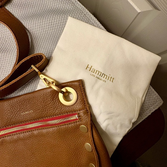 Hammitt Tony bag ( small) Tan and Gold Crossbody Bag w red zipper - Picture 3 of 6
